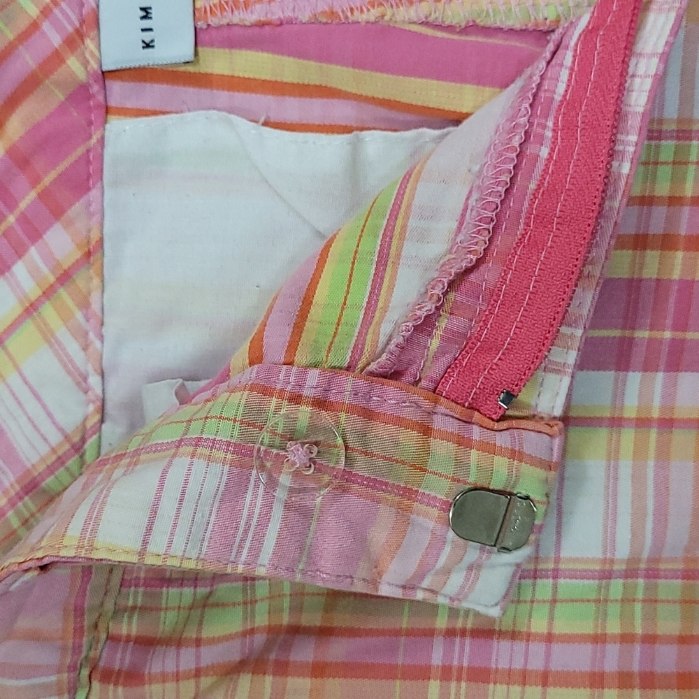 Pink plaid shorts! - Picture 5 of 7